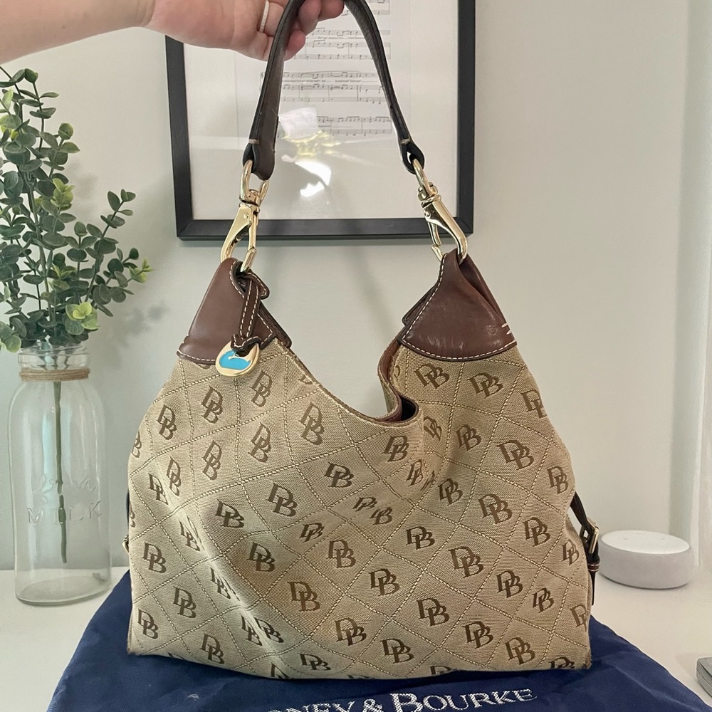 Dooney & Bourke bag